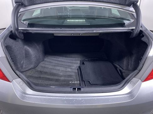 Used 2015 Toyota Camry SE image 12