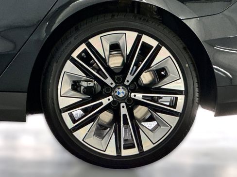 Used 2026 BMW 530i RWD image 11