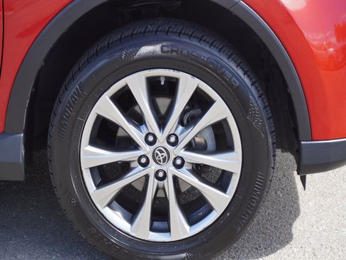 Used 2016 Toyota RAV4 Limited AWD/4WD image 5