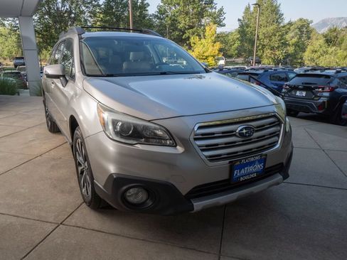 Used 2016 Subaru Outback 2.5i Limited AWD/4WD image 2