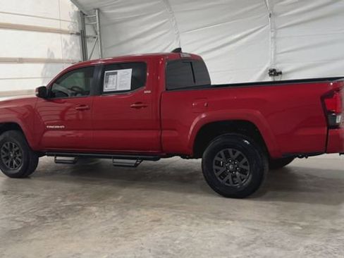 Used 2023 Toyota Tacoma SR5 w/ Technology Package AWD/4WD image 2