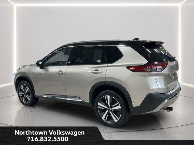 Used 2021 Nissan Rogue Platinum AWD/4WD image 3