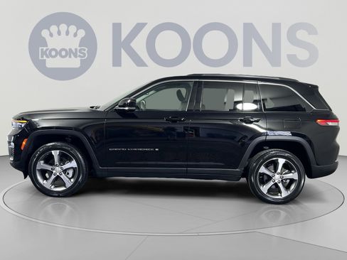 Used 2023 Jeep Grand Cherokee Limited w/ Trailer Tow Prep Group (B) AWD/4WD image 7