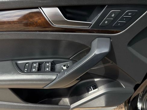 Used 2019 Audi Q5 2.0T Premium Plus w/ Premium Plus Package image 38