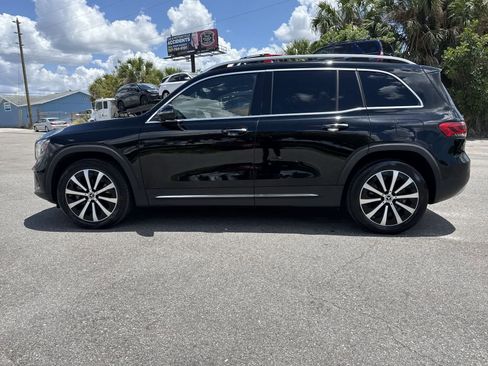 Used 2022 Mercedes-Benz GLB 250 image 4