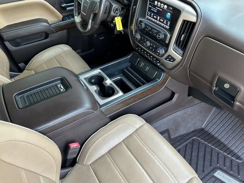 Used 2017 GMC Sierra 1500 Denali RWD image 15