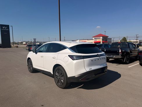 Used 2025 Nissan Murano SL AWD/4WD image 4