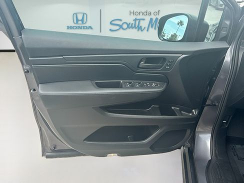 Certified 2026 Honda Odyssey EX-L image 30