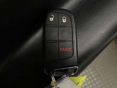 Used 2025 Jeep Compass Trailhawk w/ Trailer Tow Group image 31