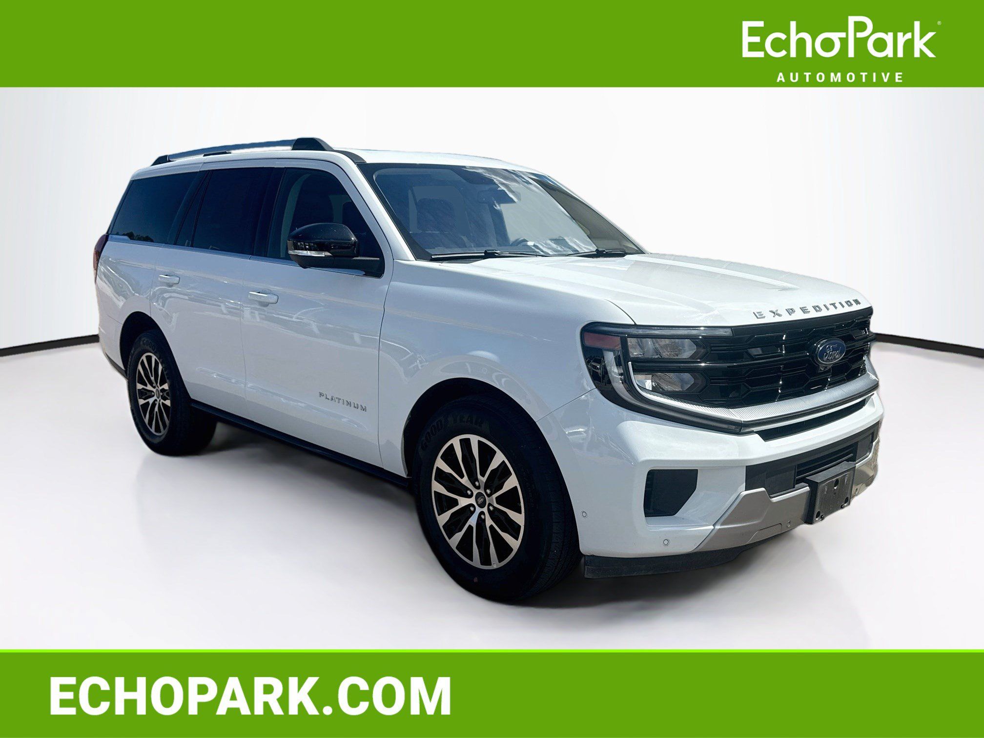 Used 2025 Ford Expedition Platinum AWD/4WD image 1