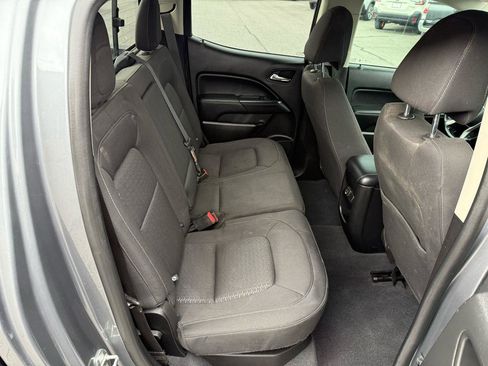 Used 2020 GMC Canyon SLE w/ Driver Alert Package image 16