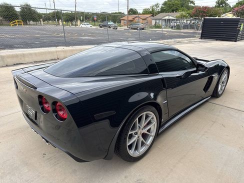 Used 2007 Chevrolet Corvette Z06 w/ Preferred Equipment Group RWD image 9