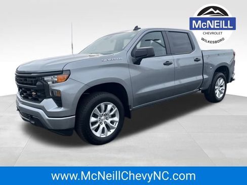 New 2026 Chevrolet Silverado 1500 Custom image 3