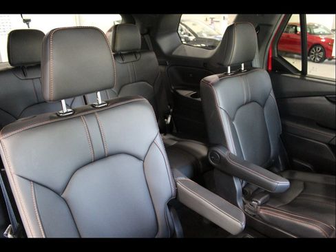 Certified 2025 Honda Pilot TrailSport image 21
