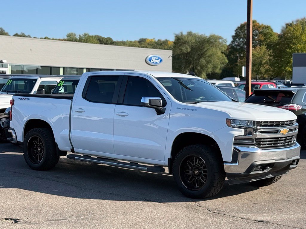 Used 2019 Chevrolet Silverado 1500 LT w/ All-Star Edition AWD/4WD image 26