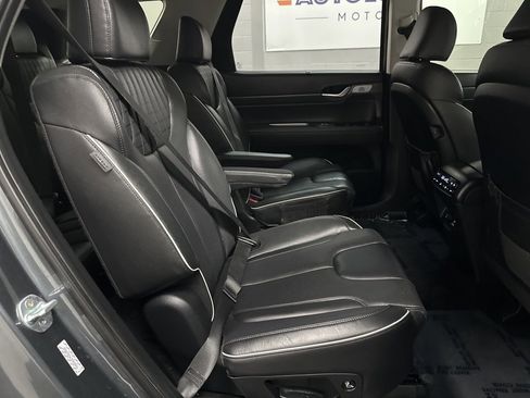 Used 2023 Hyundai Palisade Limited image 21
