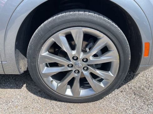 Used 2023 Buick Envision Avenir image 24