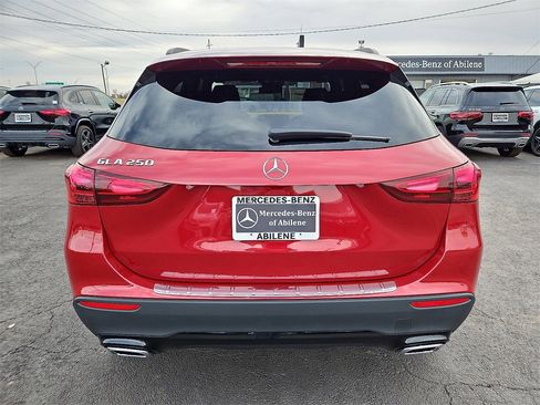 New 2026 Mercedes-Benz GLA 250 image 6