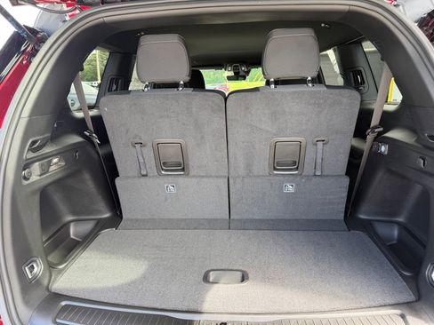 New 2026 Jeep Grand Cherokee L Laredo RWD image 24