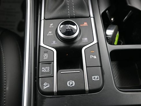 Certified 2025 Kia Sorento X-Line EX image 25
