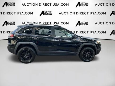 Used 2022 Jeep Cherokee Trailhawk w/ Premium Leather Package AWD/4WD image 25