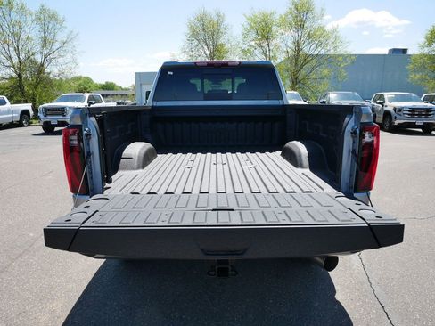 New 2026 GMC Sierra 3500 Denali Ultimate AWD/4WD image 7