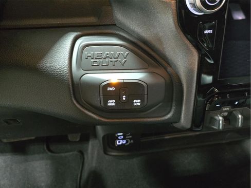 New 2026 RAM 3500 Tradesman AWD/4WD image 9