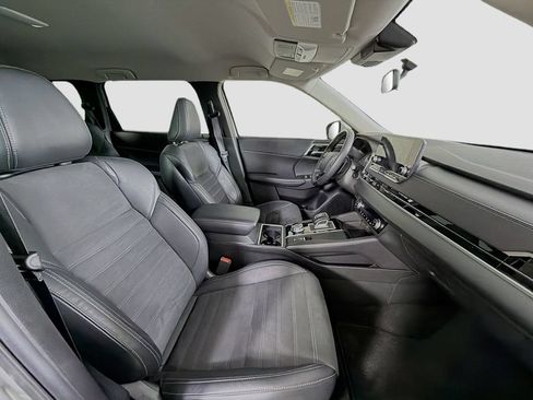 Used 2023 Mitsubishi Outlander SE FWD image 31