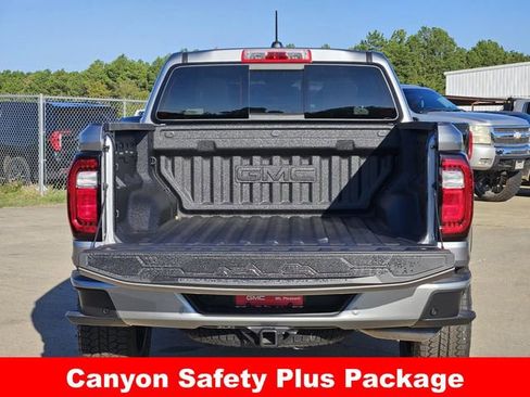 New 2026 GMC Canyon Denali image 10