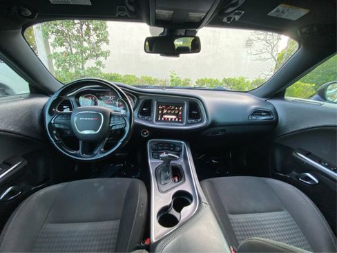 Used 2019 Dodge Challenger R/T RWD image 16