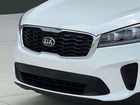 Used 2020 Kia Sorento FWD V6 image 31