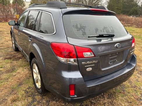 Used 2014 Subaru Outback 2.5i w/ Alloy Wheel Package image 7