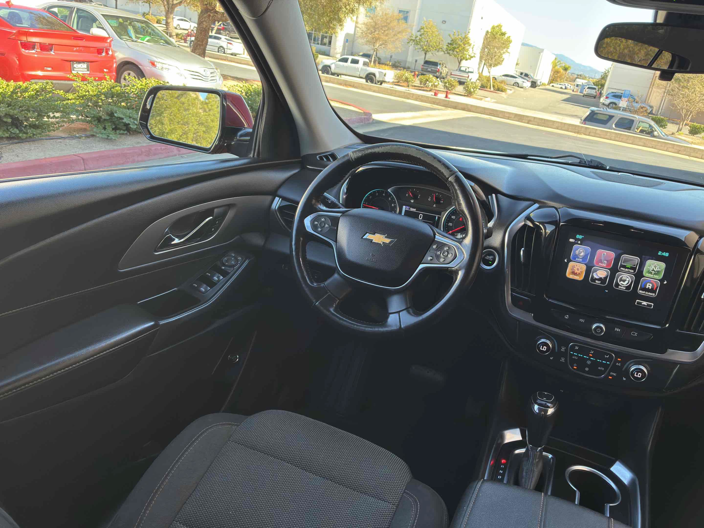 Used 2019 Chevrolet Traverse LT FWD image 16