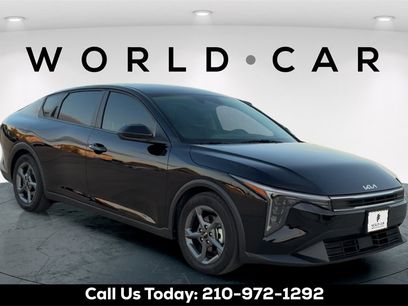 Certified 2025 Kia K4