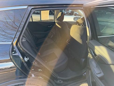 Used 2022 Subaru Outback Premium image 21