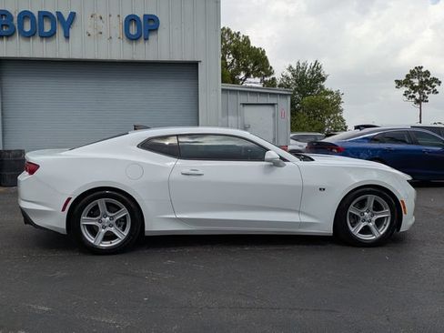 Used 2023 Chevrolet Camaro LT RWD image 3