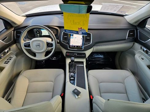 Used 2020 Volvo XC90 T5 Momentum w/ Protection Package Premier image 45