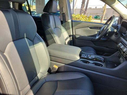 Certified 2024 Honda Pilot Touring image 6