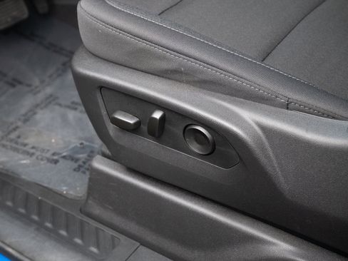 Used 2025 Chevrolet Silverado 1500 Custom image 18