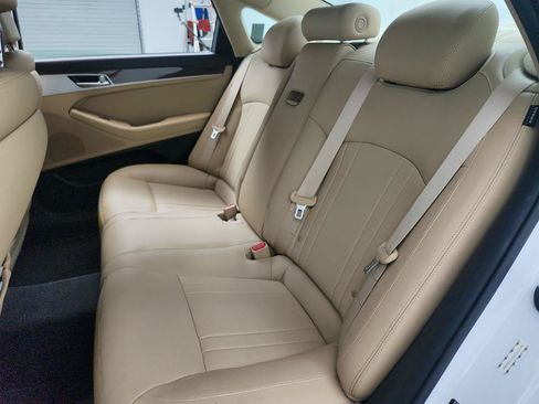 Used 2018 Genesis G80 3.8 RWD image 24