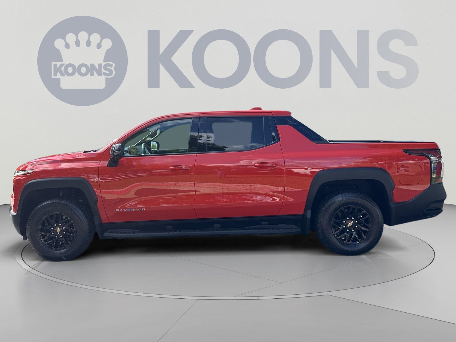Used 2025 Chevrolet Silverado EV LT AWD/4WD image 2