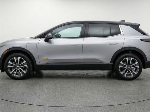 Used 2025 Chevrolet Equinox LT image 5