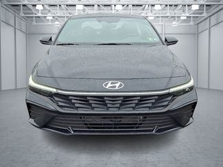 Certified 2025 Hyundai Elantra SEL video 2