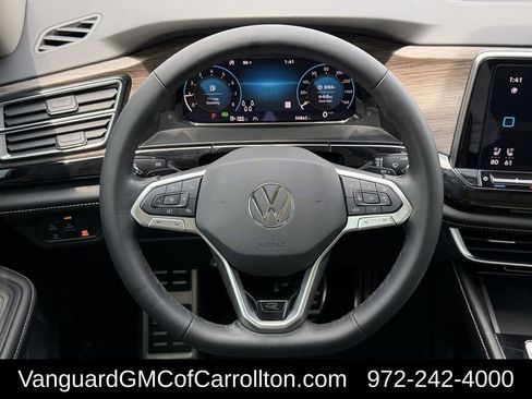 Used 2024 Volkswagen Atlas SEL Premium R-Line AWD/4WD image 12