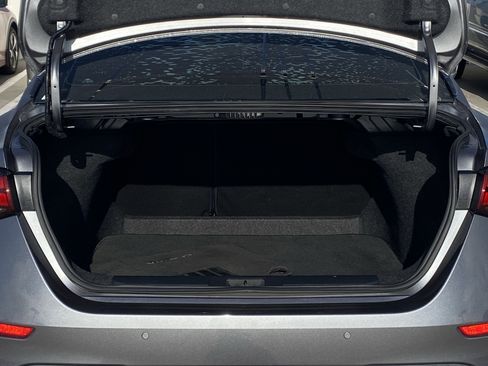 Used 2020 Nissan Sentra SR w/ Premium Package FWD image 21
