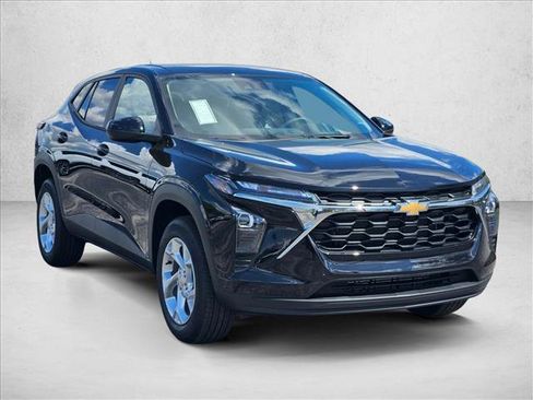 New 2026 Chevrolet Trax LS w/ LS Convenience Package image 7