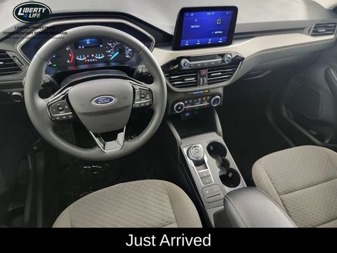 Used 2022 Ford Escape SE w/ Cold Weather Package FWD image 30