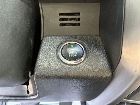 Used 2019 Ford F150 Platinum w/ Equipment Group 701A Luxury image 31