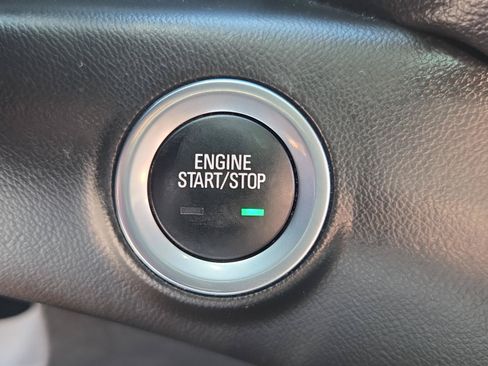 Used 2021 GMC Terrain SLE w/ Driver Convenience Package FWD image 23