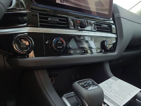 New 2026 Nissan Pathfinder SV image 18